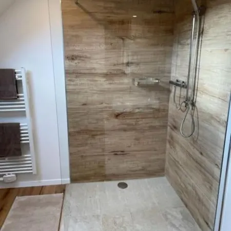 Nyaraló *neu* Extravagantes Eifelhaus Am Nuerburgring