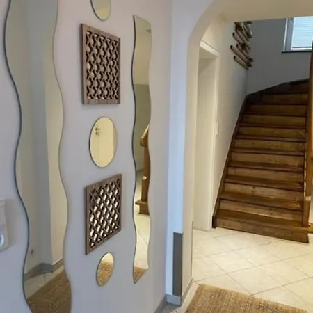 *neu* Extravagantes Eifelhaus Am Nuerburgring *