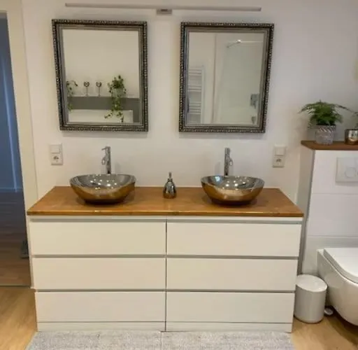 Holiday home *neu* Extravagantes Eifelhaus Am Nuerburgring